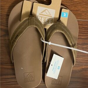 Reef boys youth brown  Flip Flops
